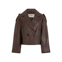 Short leather jacket