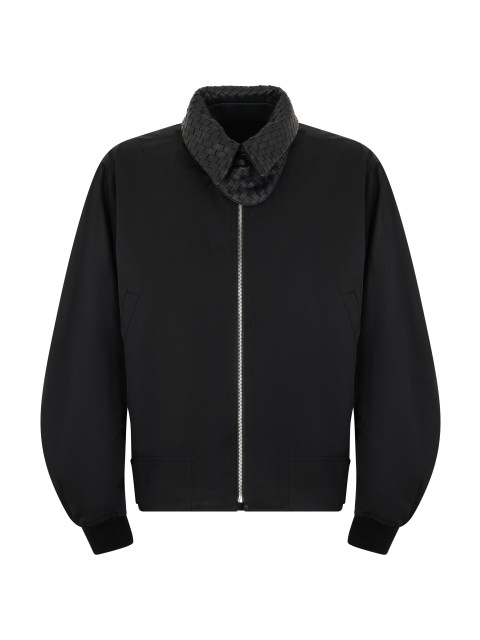 Jacket with front zip