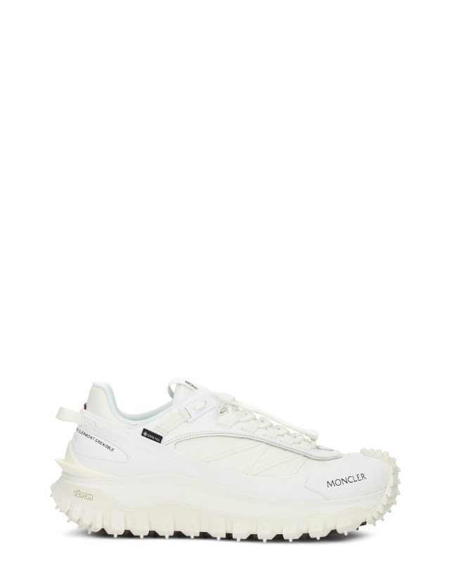 Sneakers with high sole