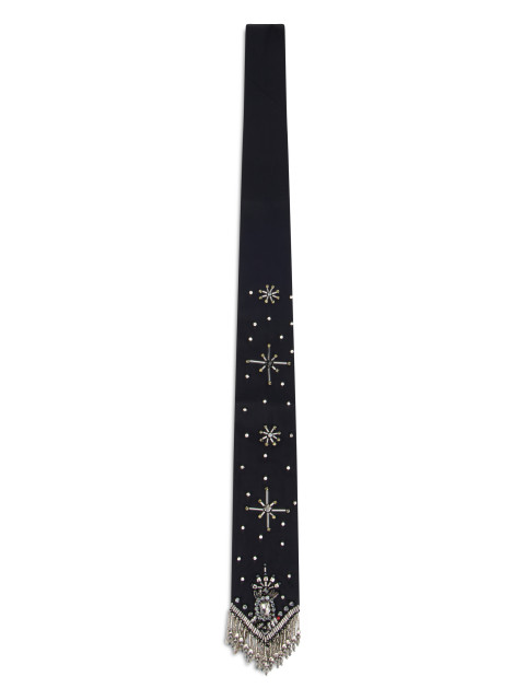 Tie with fringes and beads