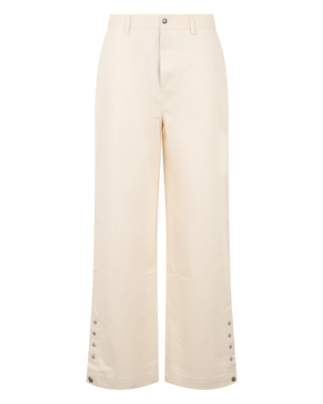 Trousers with a wide fit