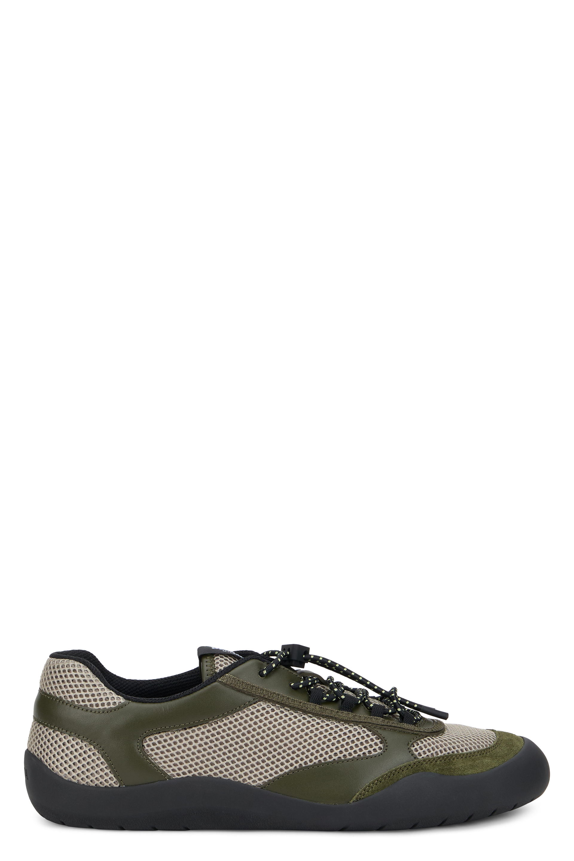 Sneakers with breathable details