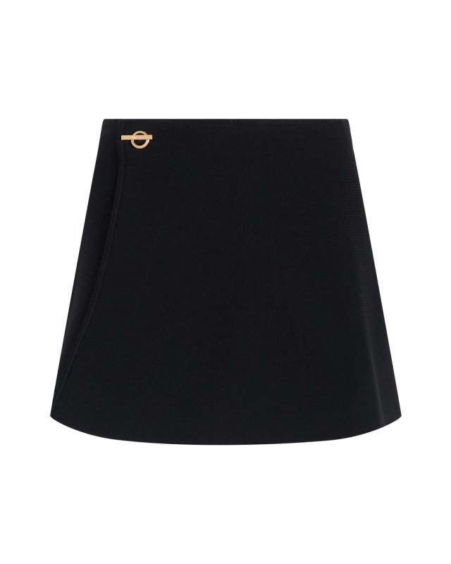 Short skirt with detail