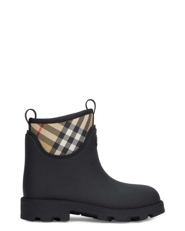 Rubber boots