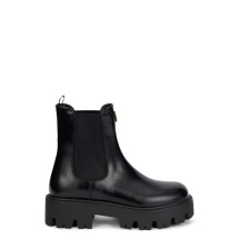 Amphibians with high sole