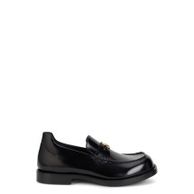 Loafers with curved sole