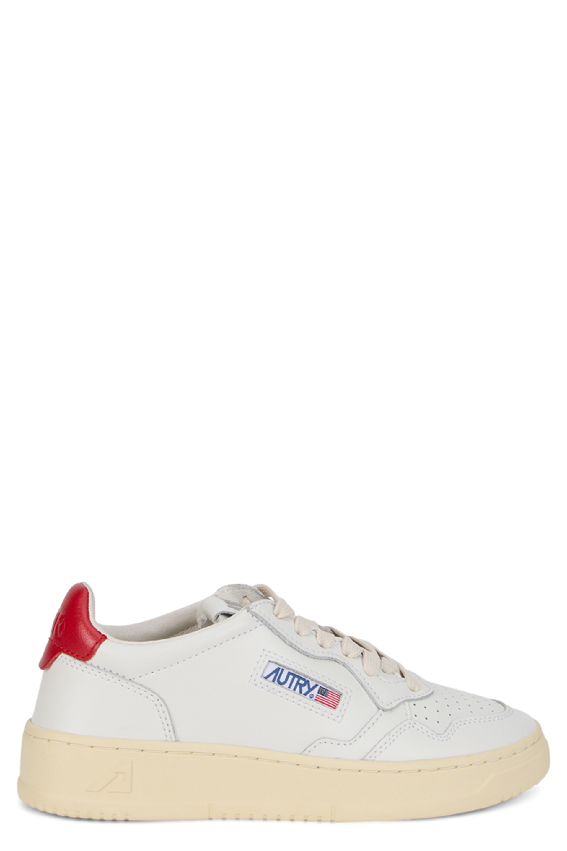 Sneakers with high sole
