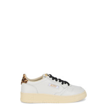 Sneakers with leopard details