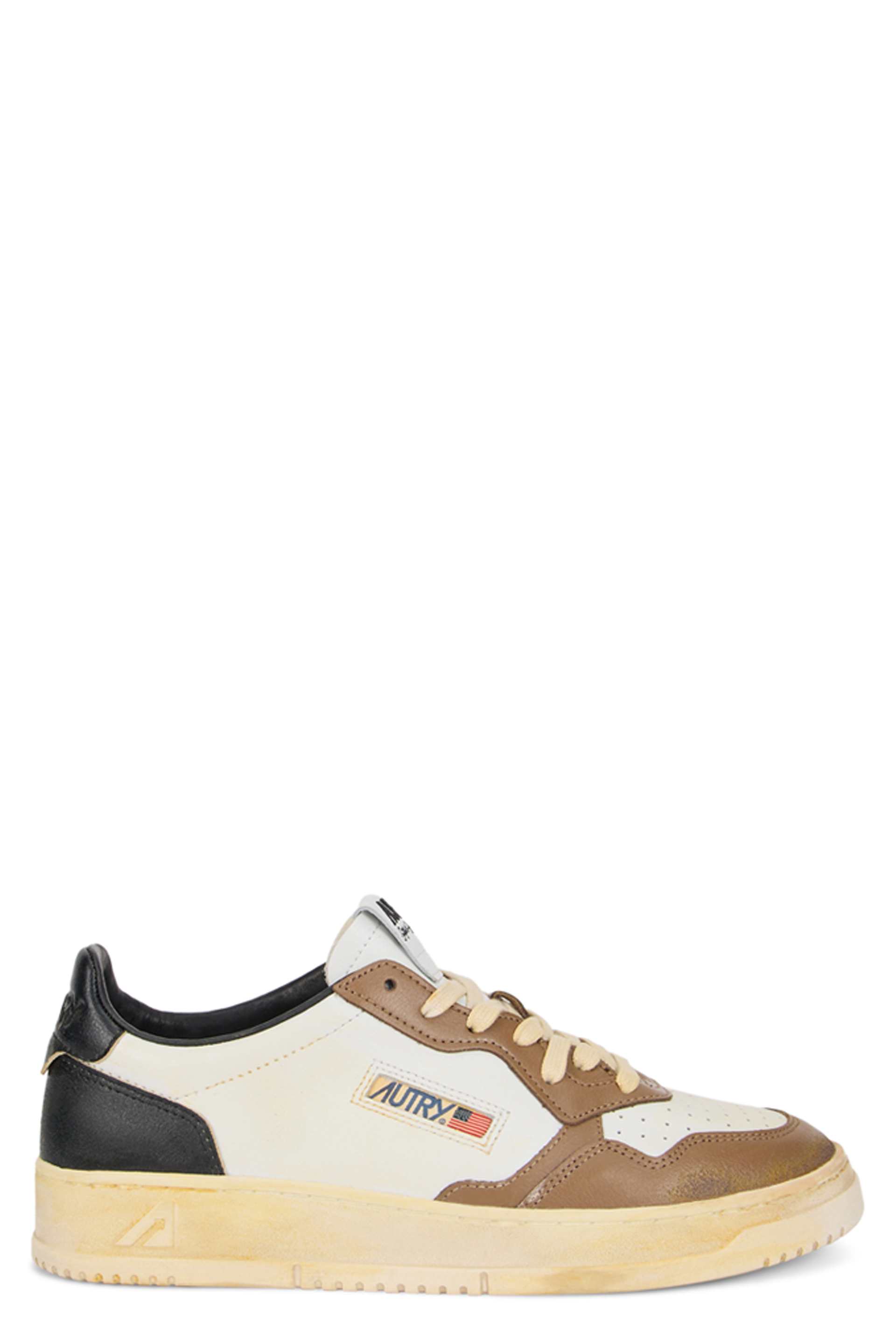Sneakers with high sole