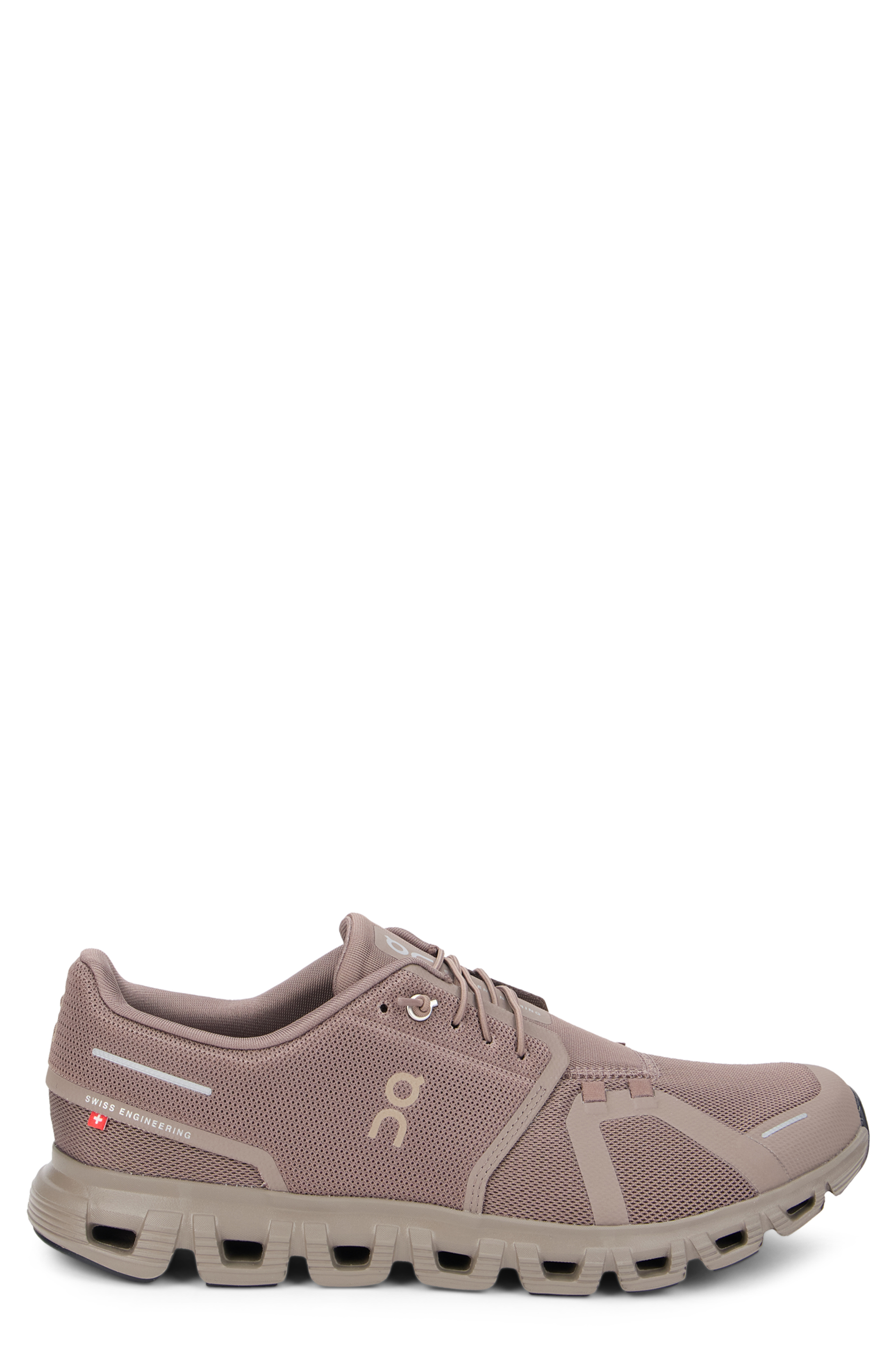 Light sports shoes