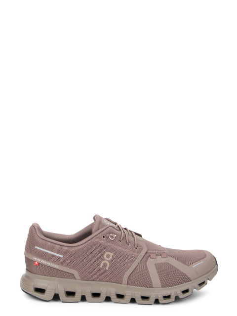 Light sports shoes