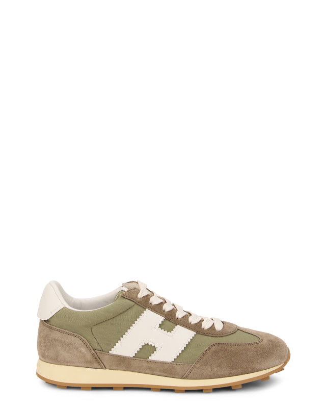 Fitted sneakers