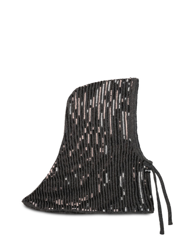 Balaclava with adjustable straps