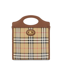Pocket tartan bag