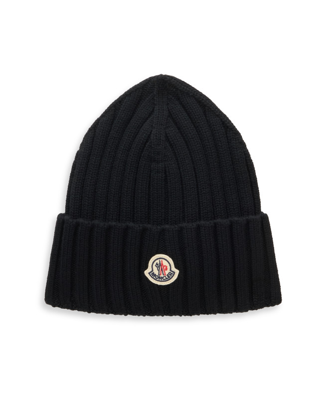 Knitted beanie with turn-up