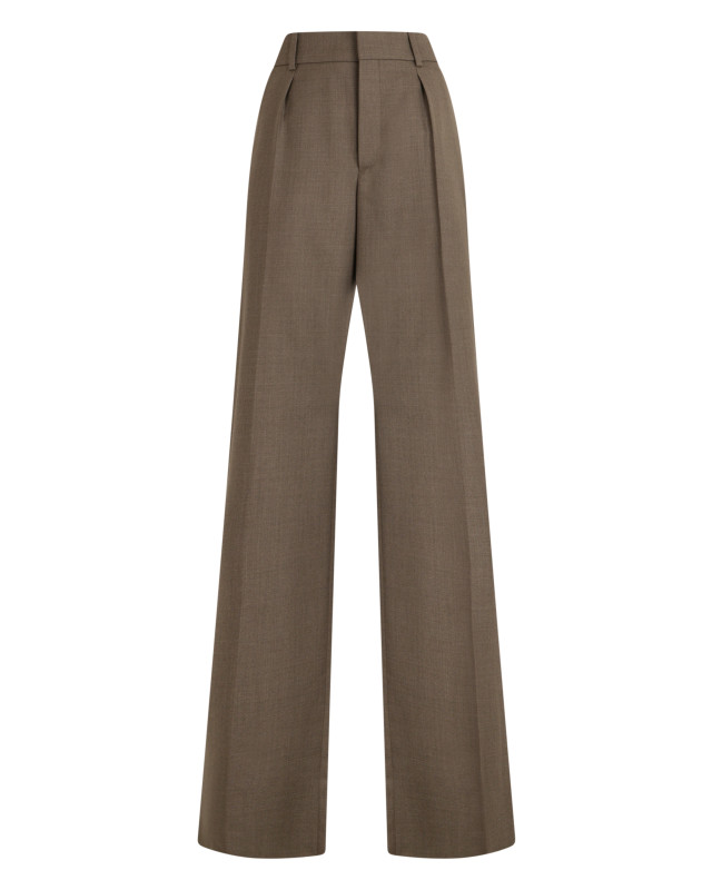 Trousers with pleats