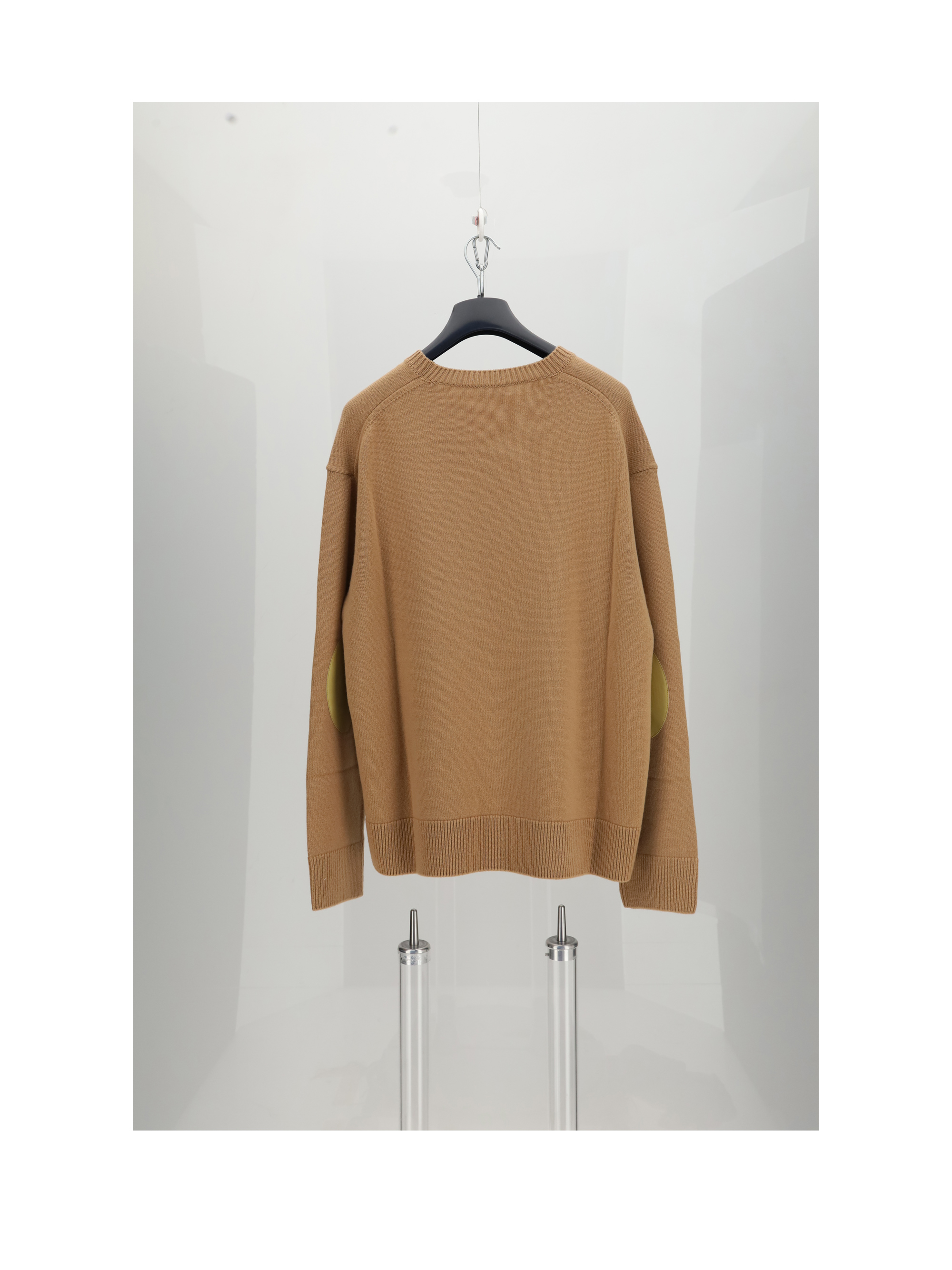CREWNECK SWEATER