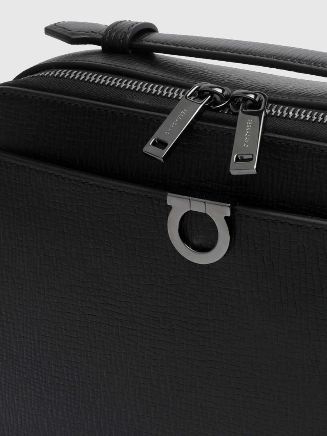 [Ferragamo] Shoulder bag FW26 241923 795616 001