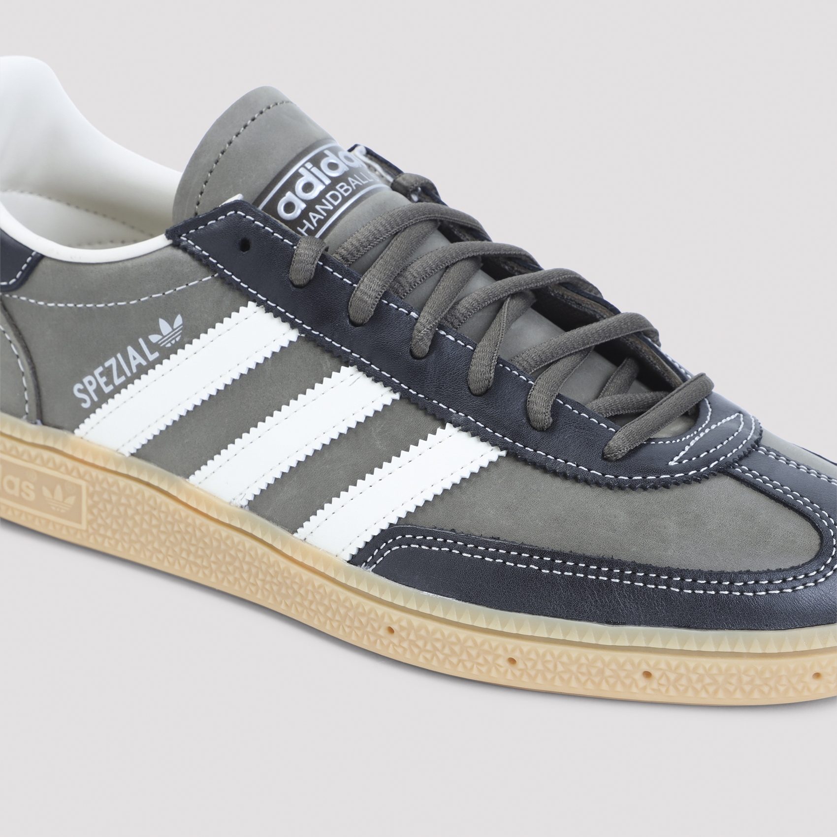 [Adidas] Sneakers FW26 KJ7417