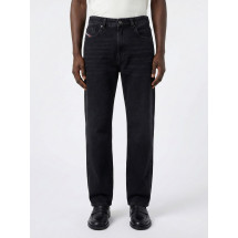[Diesel] Jeans SS26 A1897409P09 02