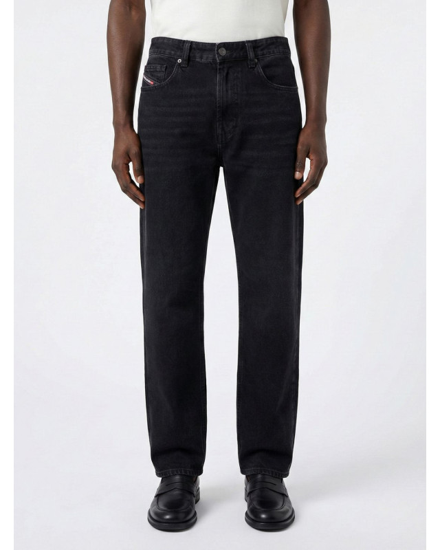 [Diesel] Jeans SS26 A1897409P09 02