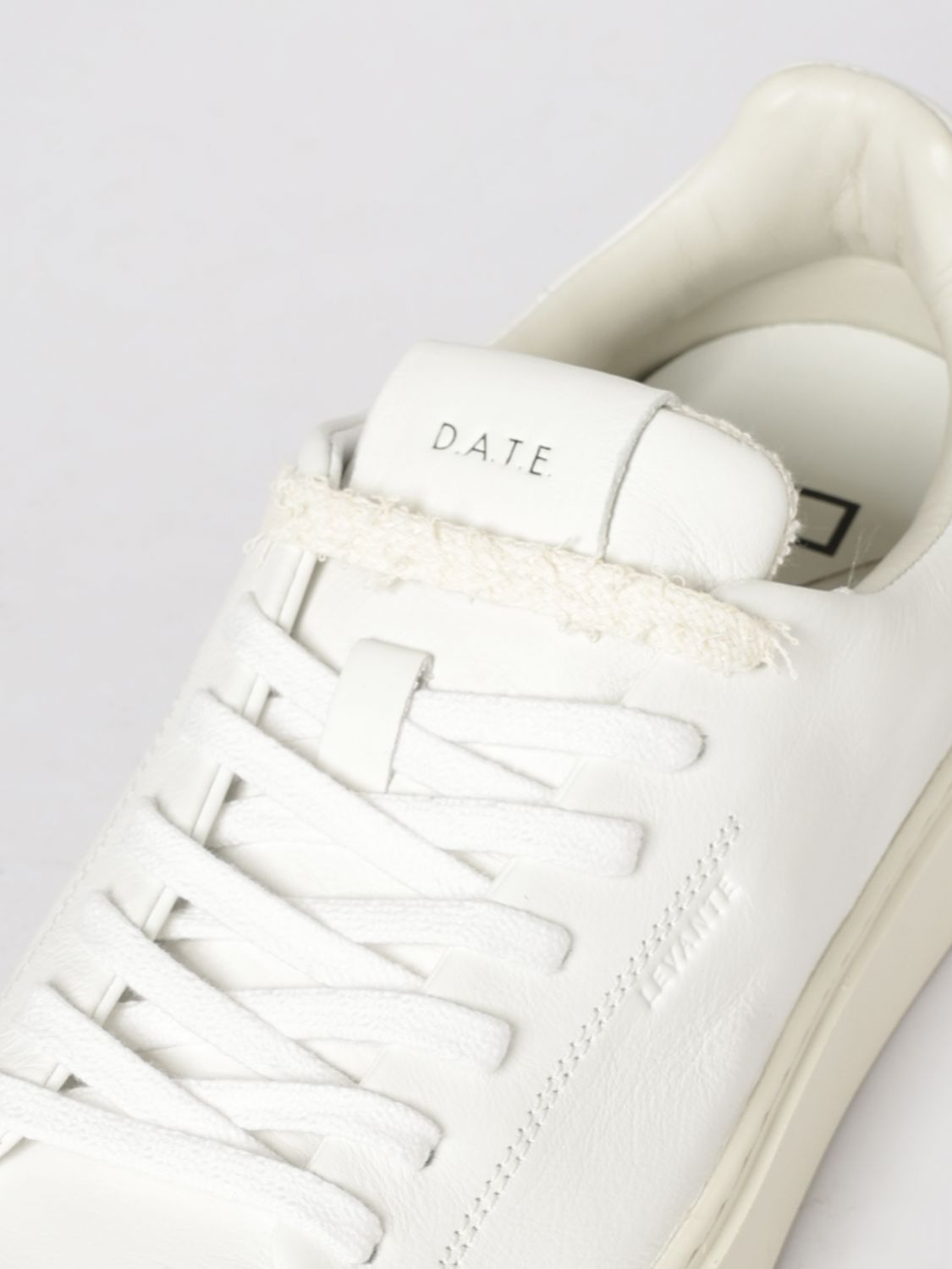 [D.A.T.E.] Sneakers SS26 M441LVCA WH