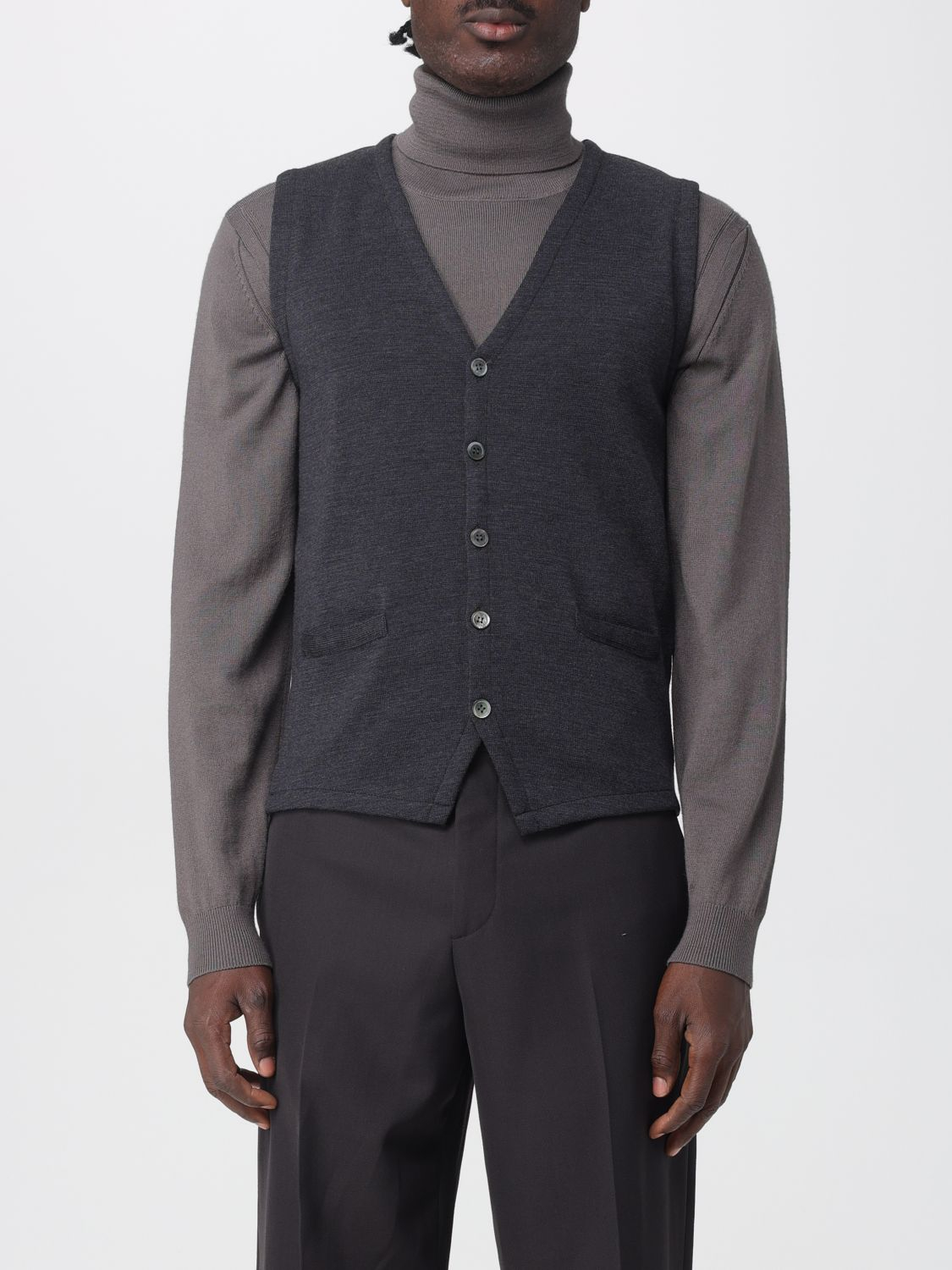 [XC] Vest FW25 48 1800 48 2740