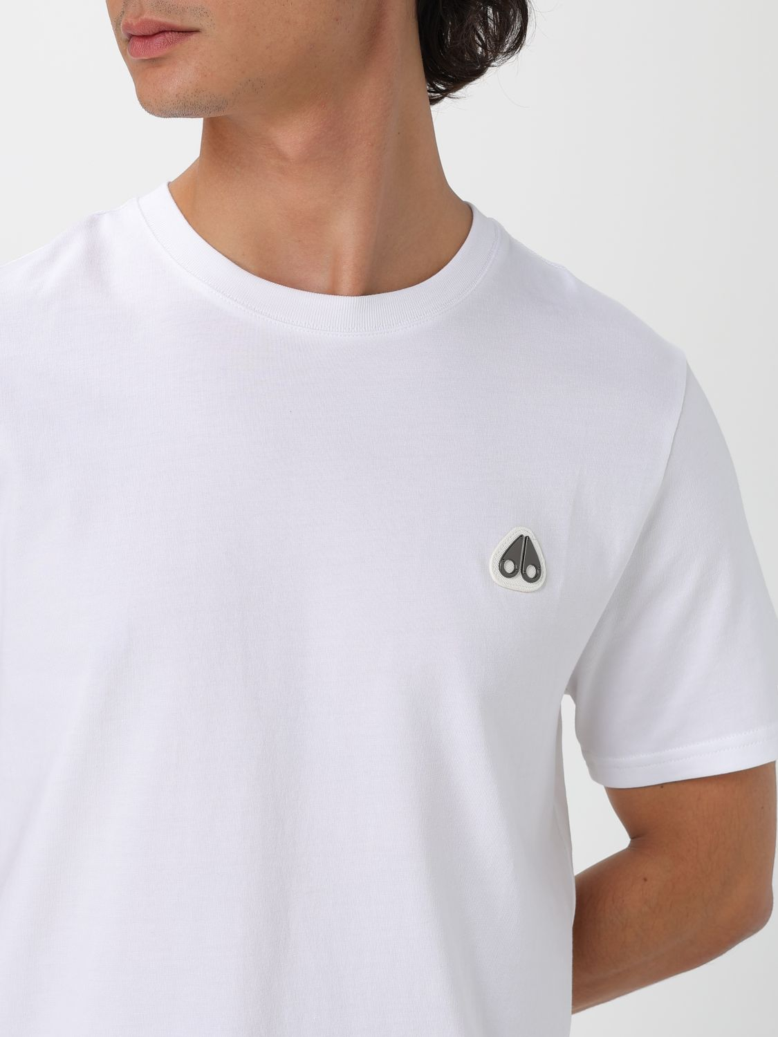 [Moose Knuckles] T-shirts Short Sleeve SS26 M15MT777 160