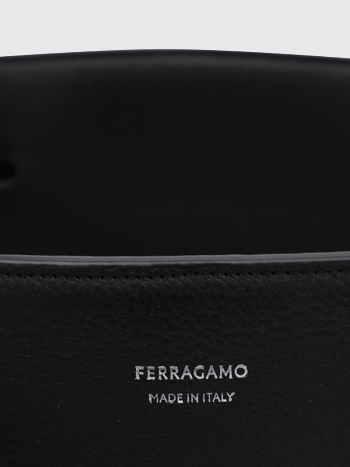 [Ferragamo] Duffle Bag FW26 241683 779072 001