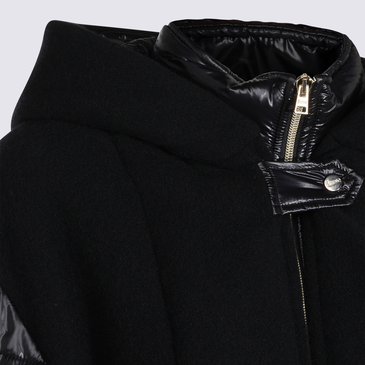 [Herno] Cape FW26 GC000625D333959300