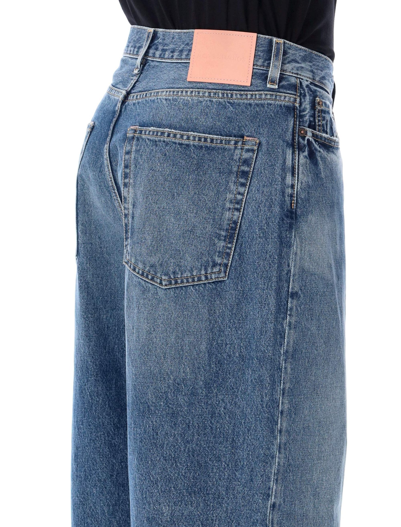 [Acne Studios] Jeans FW26 C00087AUZ