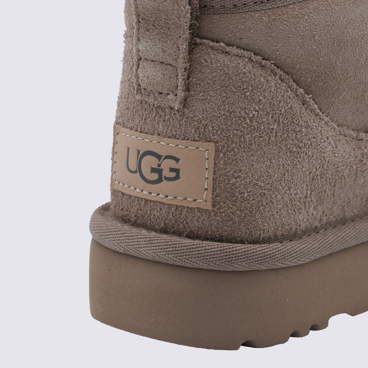 [UGG] Ankle Boots FW26 1116109CRBO