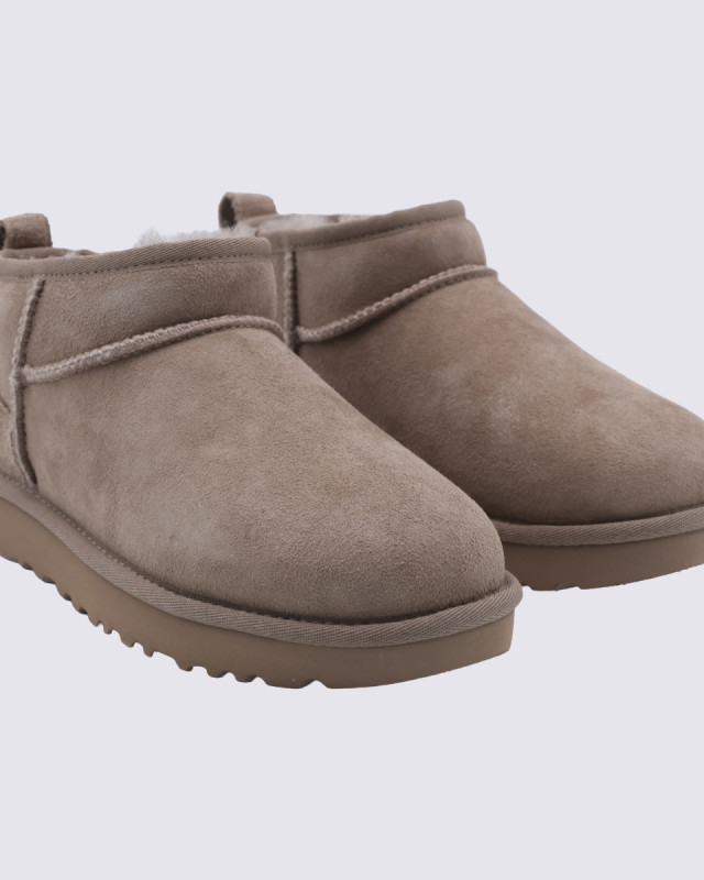 [UGG] Ankle Boots FW26 1116109CRBO