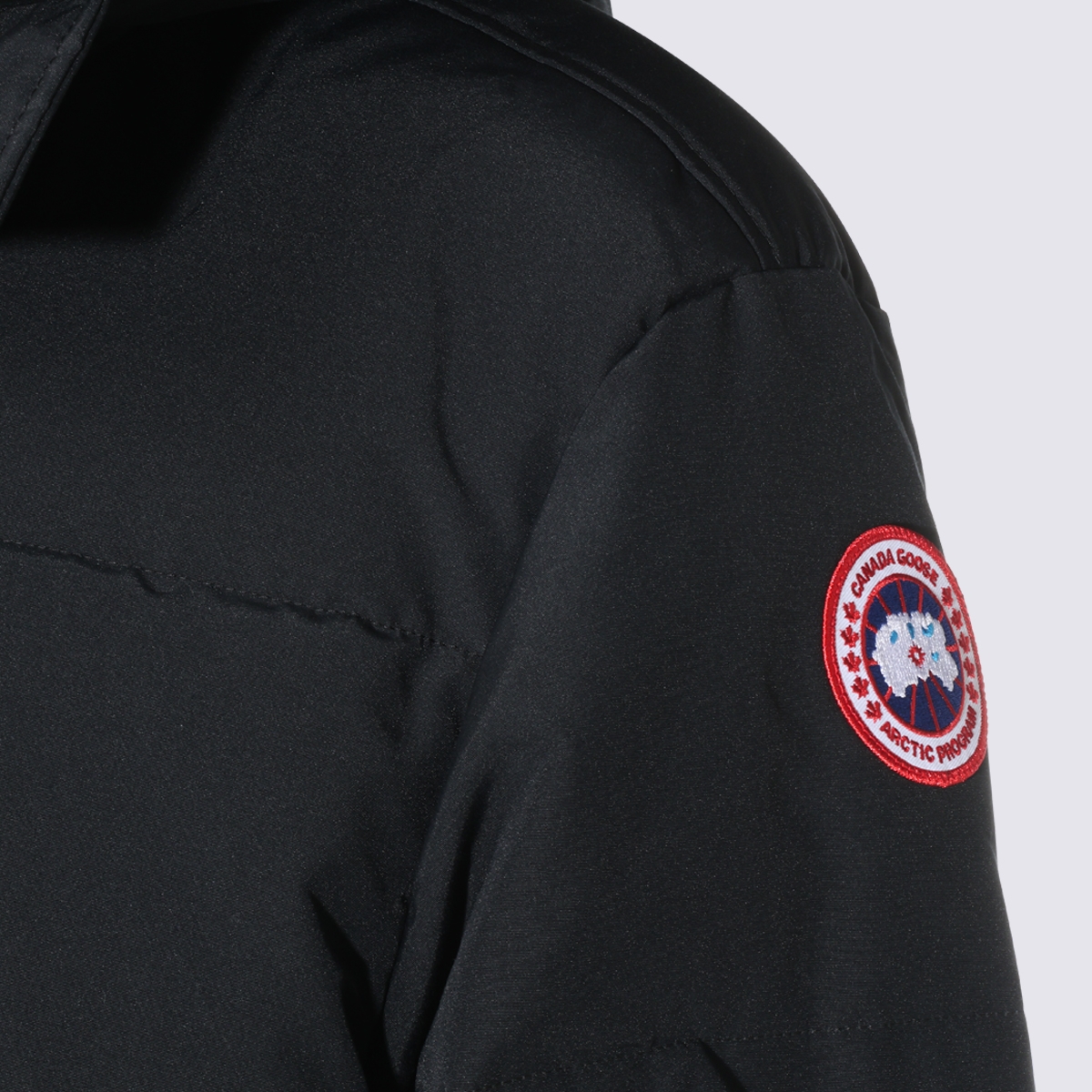 [CANADA GOOSE] Down Jacket FW26 1743M9061