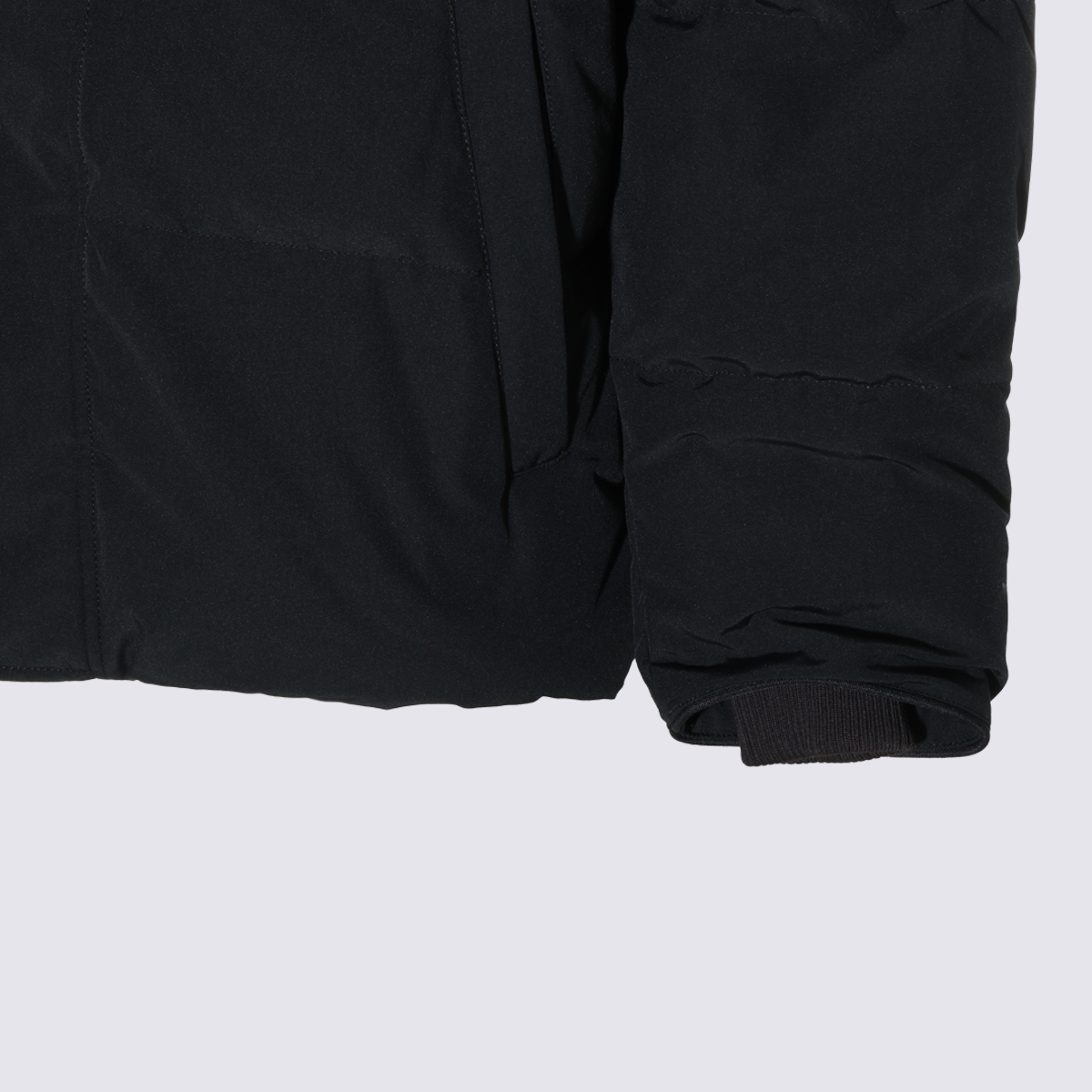 [CANADA GOOSE] Down Jacket FW26 1743M9061