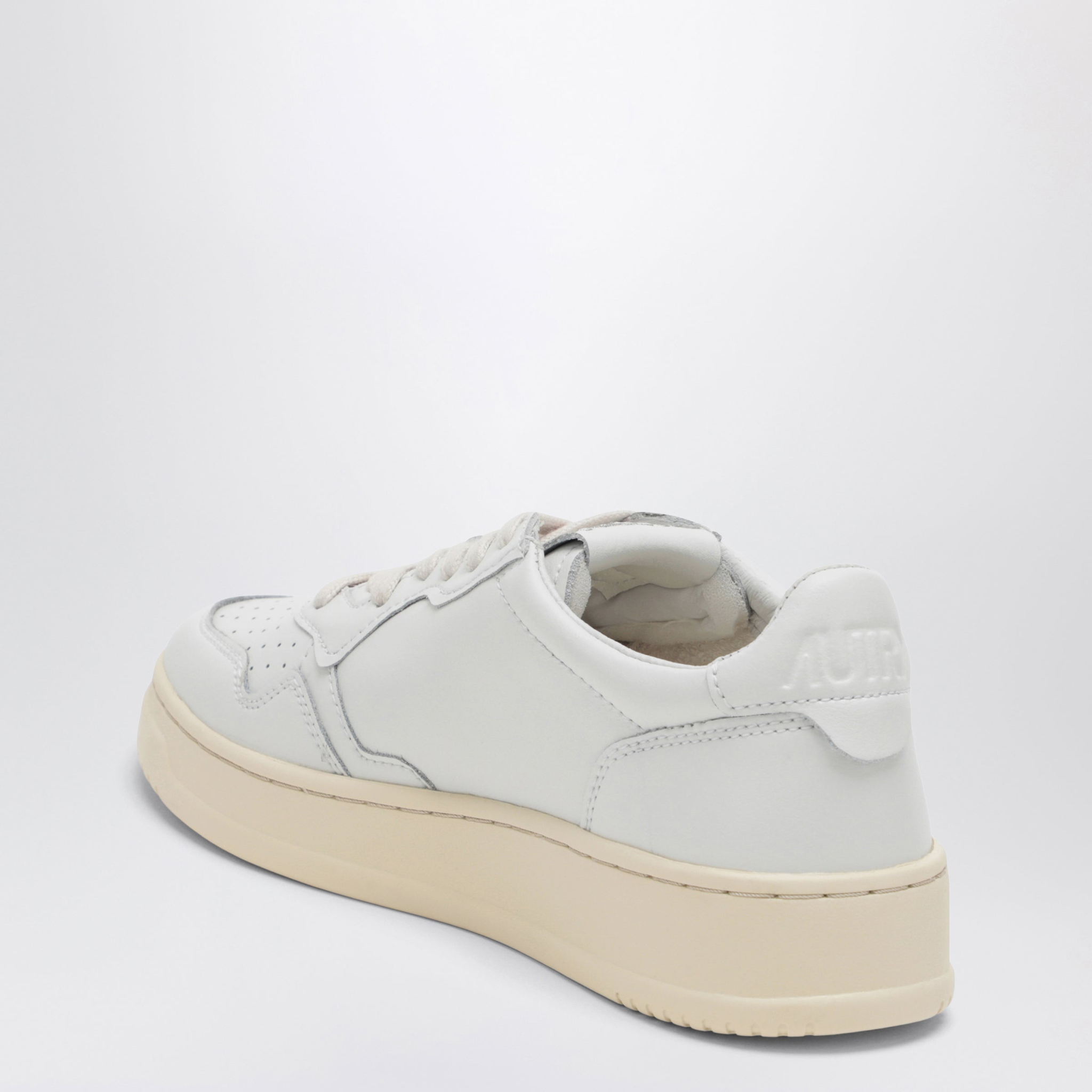 [AUTRY] Sneakers FW26 AULWLL15