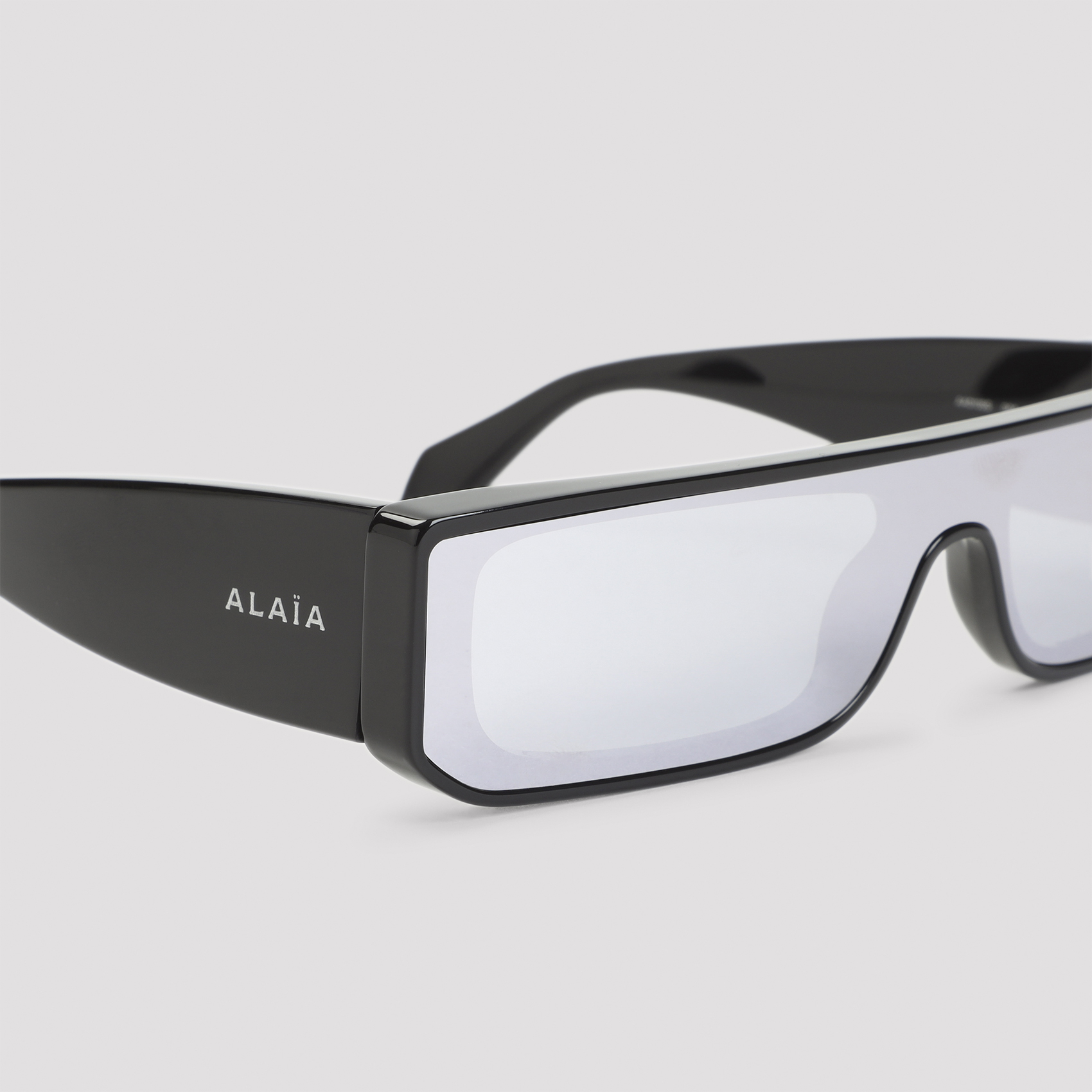 [ALAÏA EYEWEAR] Sunglasses FW26 AA0105S