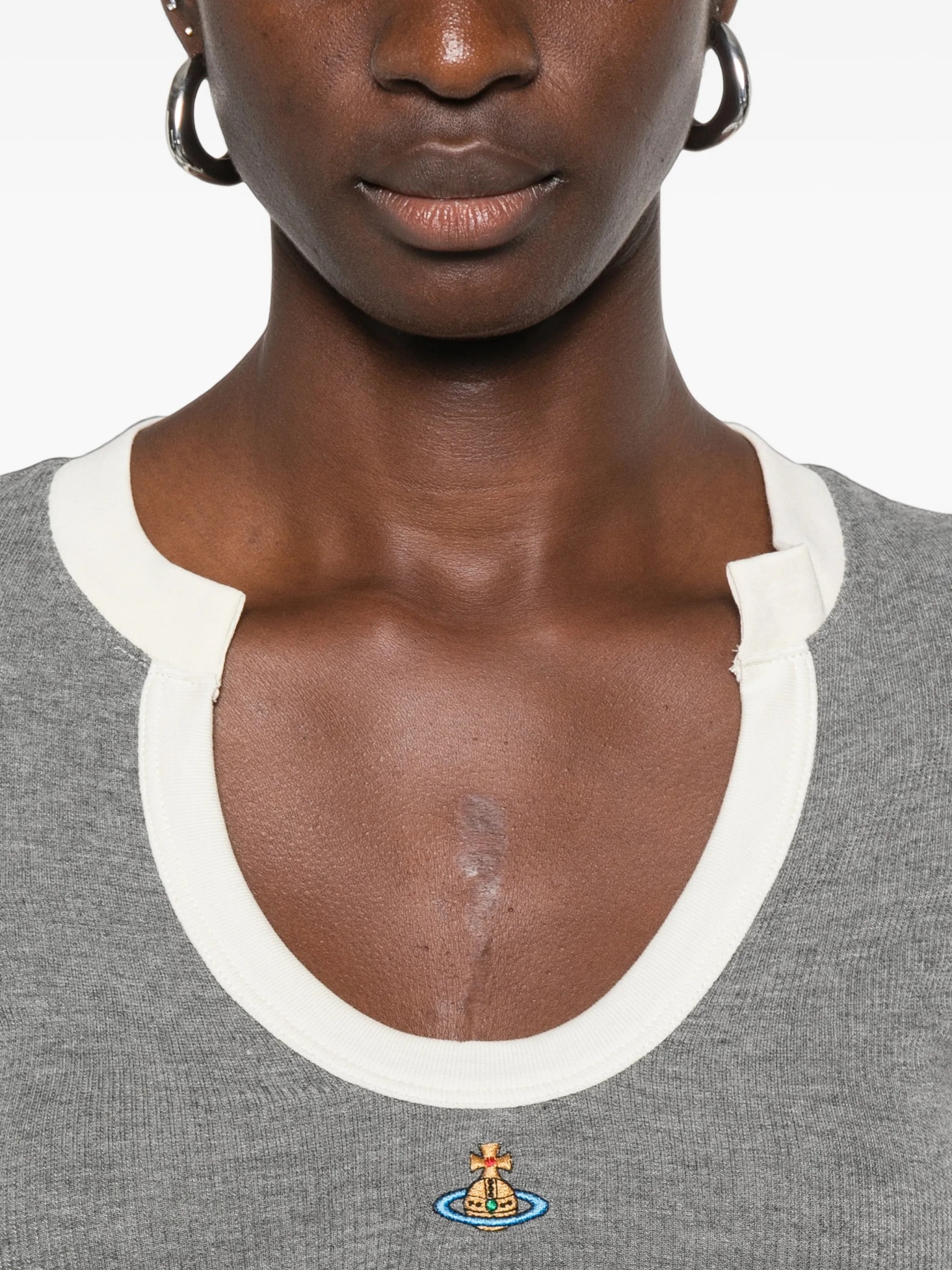 [Vivienne Westwood] Top FW26 1G01001FJ00BO