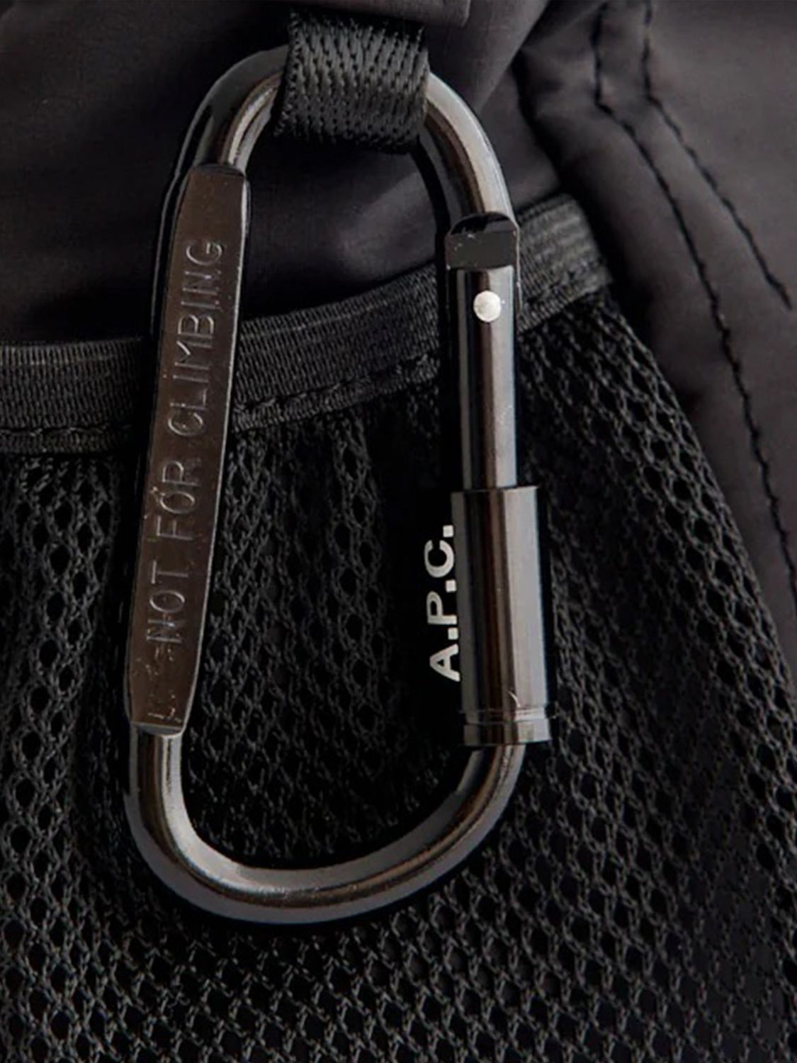 [A.P.C.] Cross body bag FW26 PAAGEH67005 LZZ