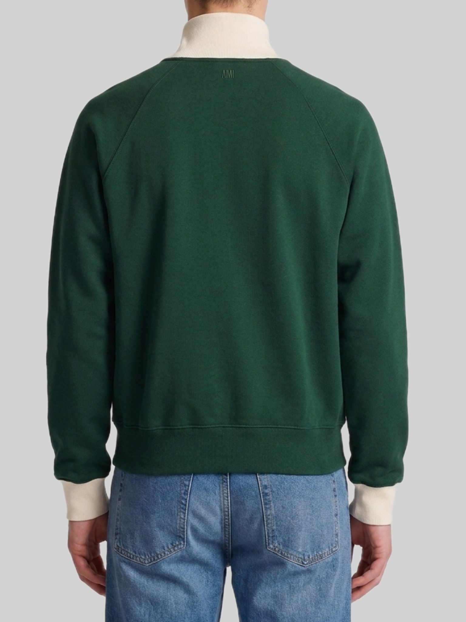 [Ami Paris] Sweatshirt FW26 USW796_JE0245_A244