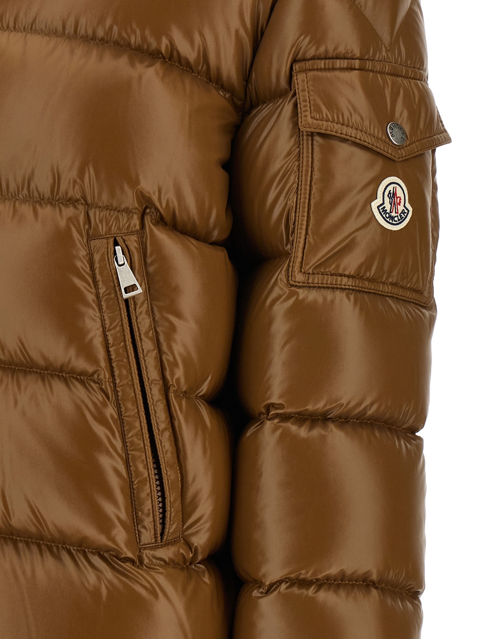 [Moncler] Down jacket FW26 L20931A00107597Z8251