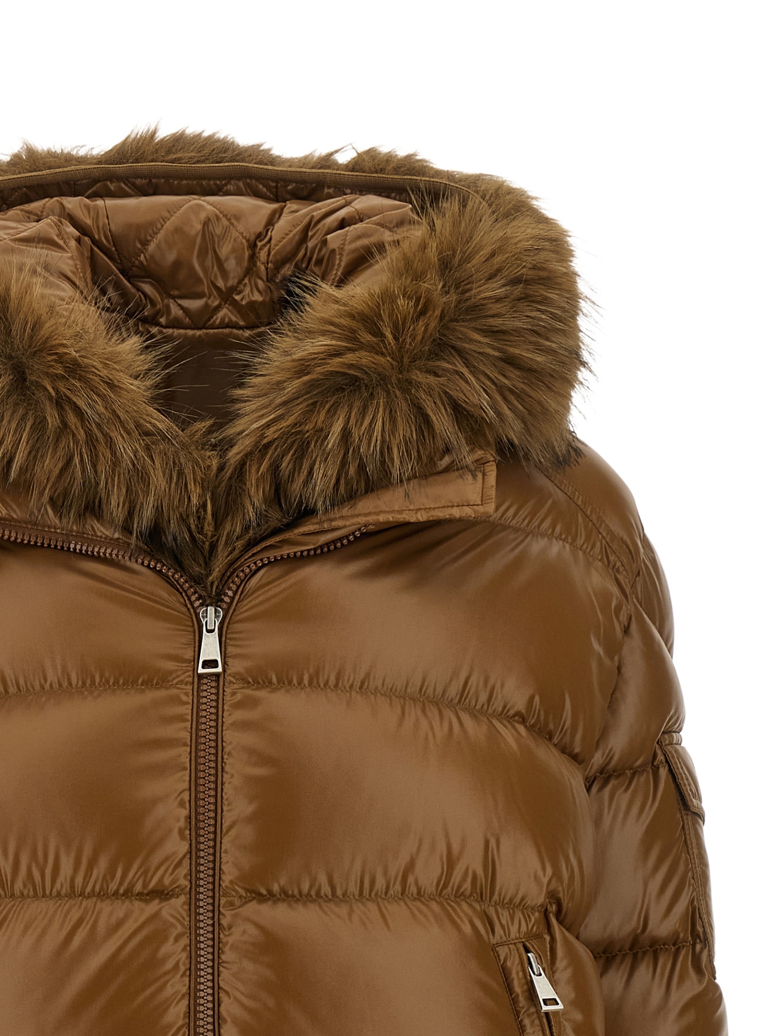 [Moncler] Down jacket FW26 L20931A00107597Z8251