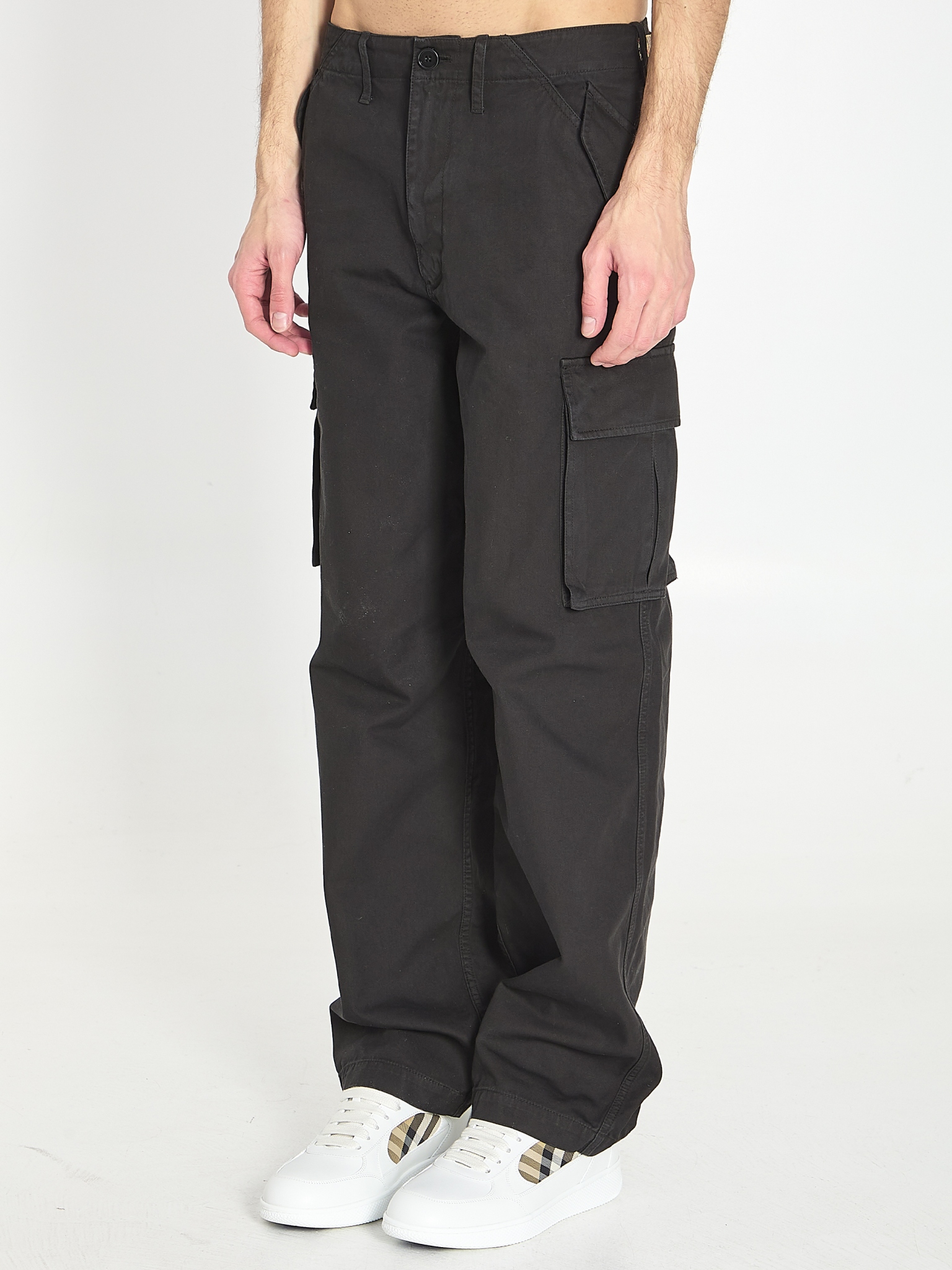 [Burberry] Pants FW26 8119204__A1189