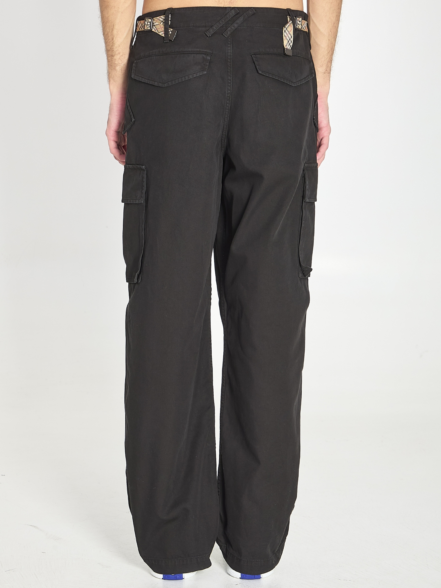 [Burberry] Pants FW26 8119204__A1189