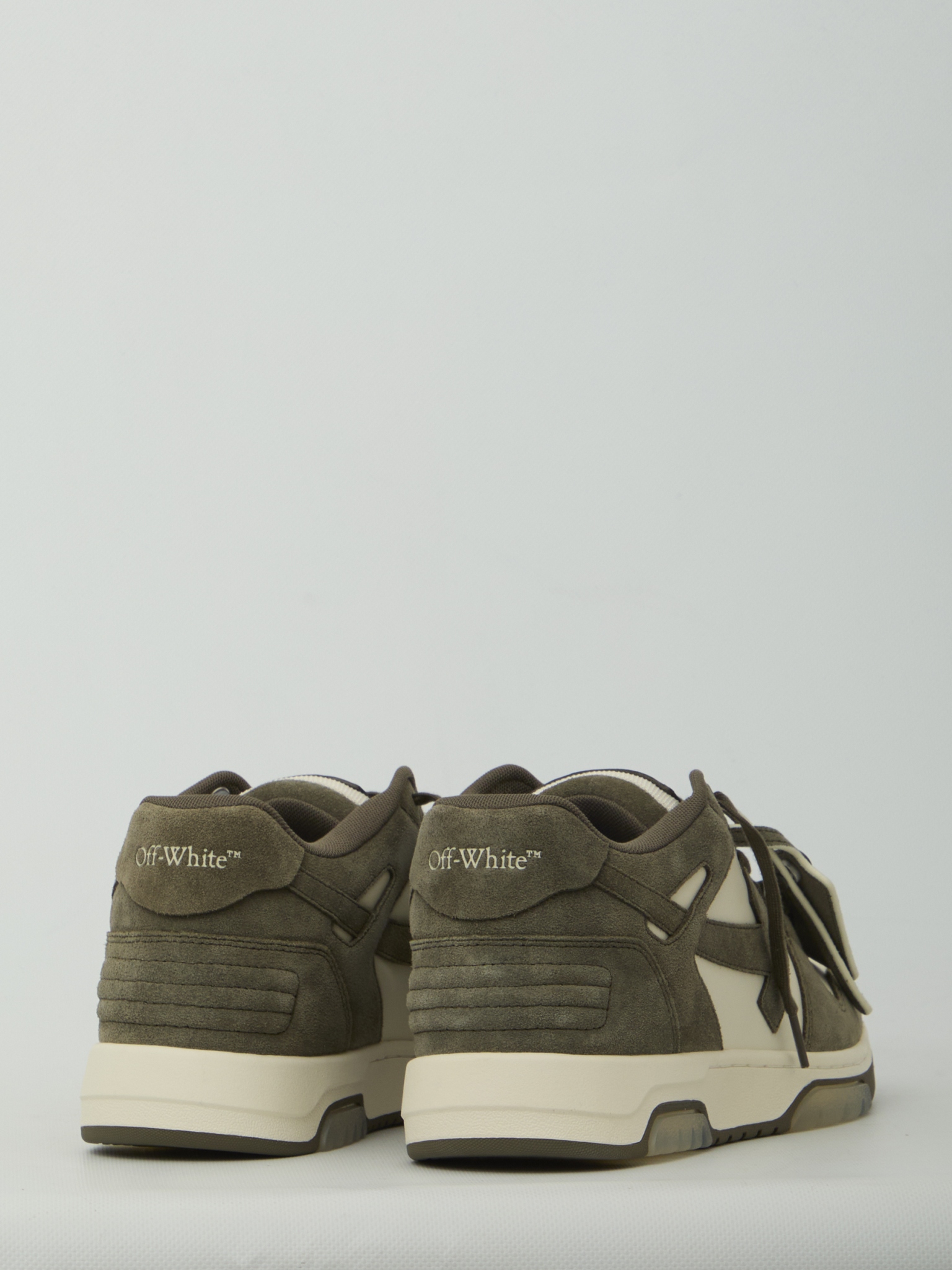 [Off White] Sneakers FW26 OF05728310__CRMMGN