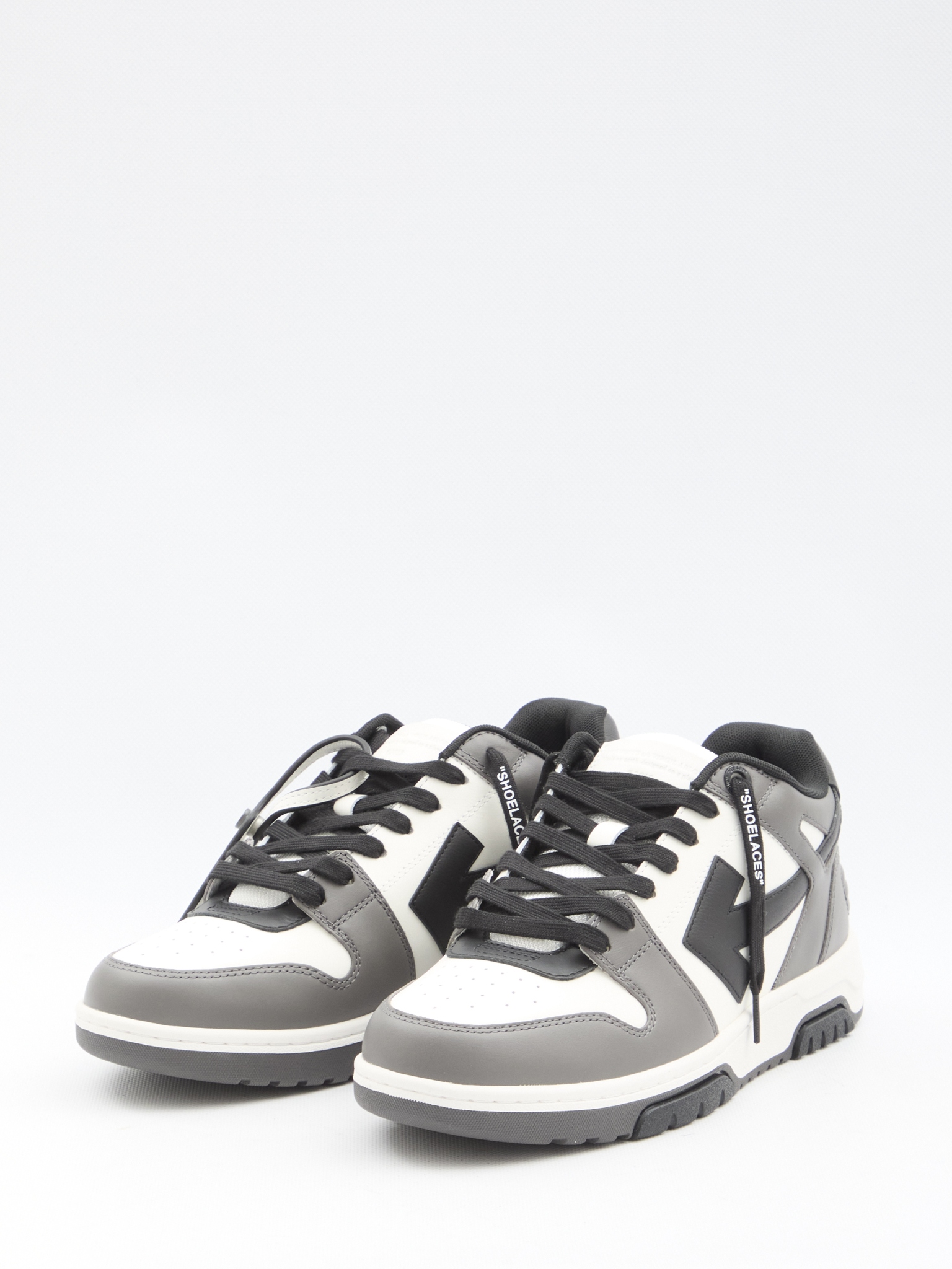 [Off White] Sneakers FW26 OMIA189C99_LEA013_0710