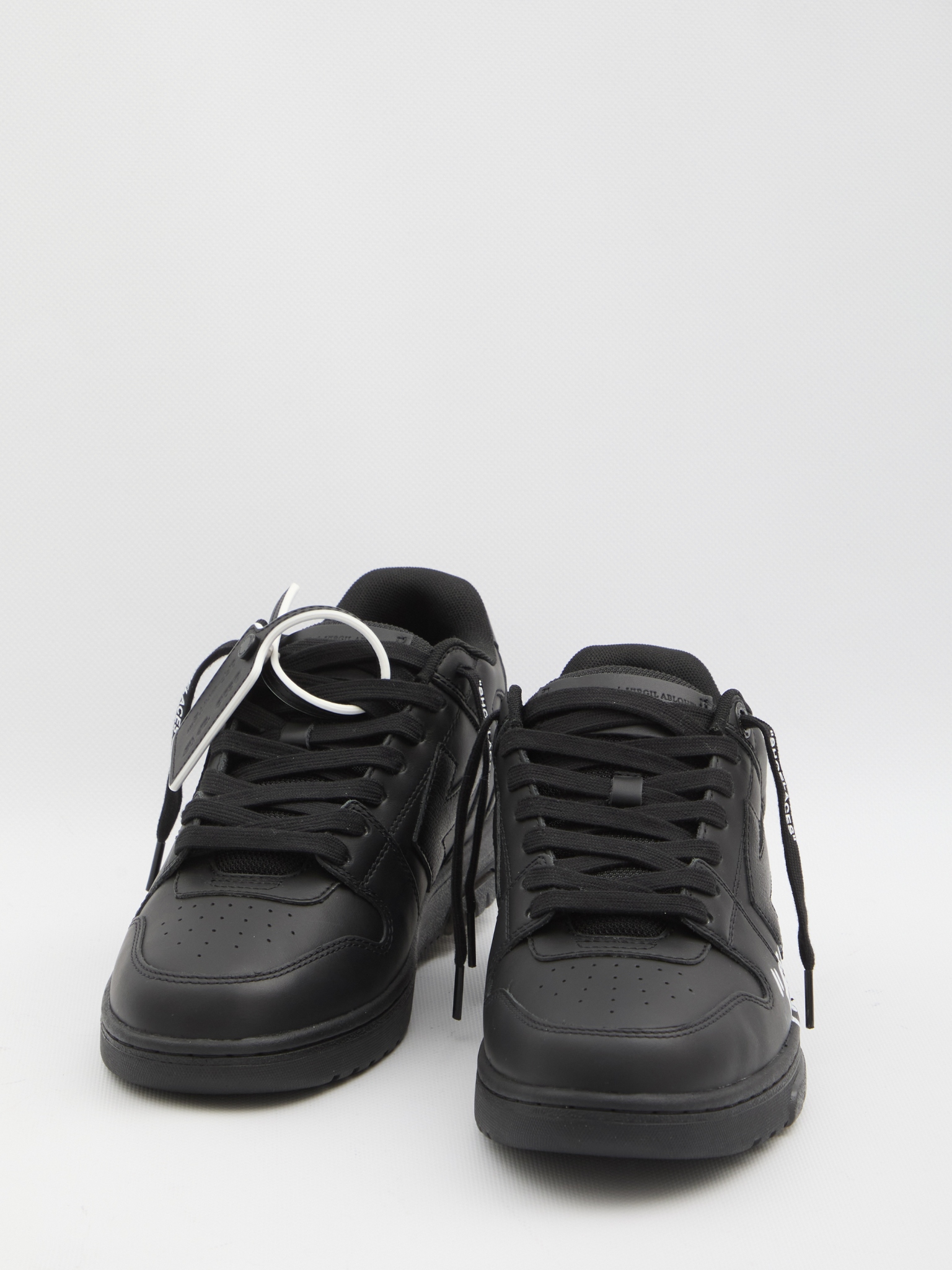 [Off White] Sneakers FW26 OMIA189C99_LEA01A_1001