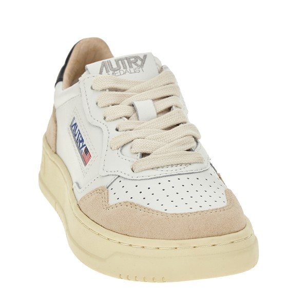[AUTRY] Sneakers FW26 AULWLS21.WHTBLK-WHTBLK