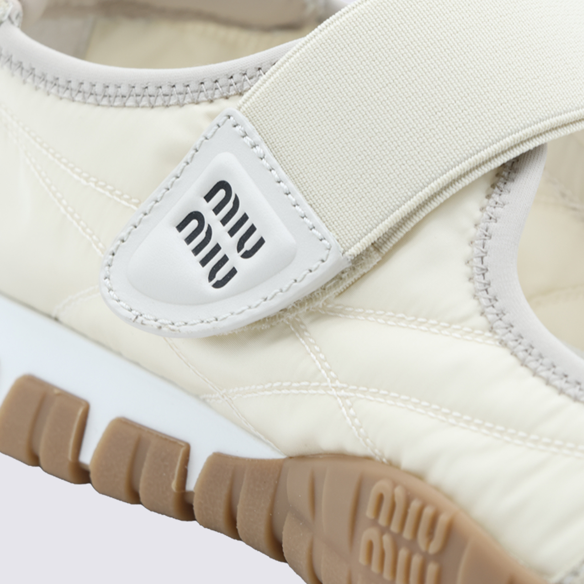 [Miu Miu] Sneakers FW26 5F416EF005D7CF0304