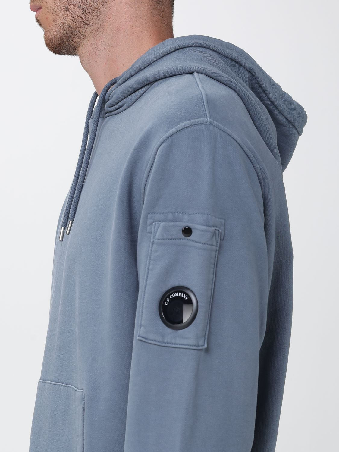 [C.P. Company] Hoodie FW26 21CMSS719A006372R 871